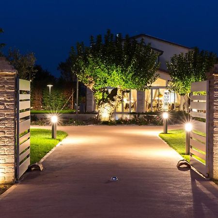 Locanda Borgognina Lucrezia Ngoại thất bức ảnh