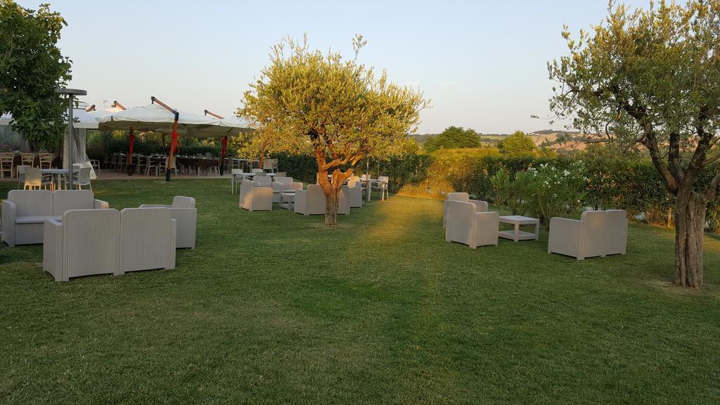 Locanda Borgognina Lucrezia Ngoại thất bức ảnh