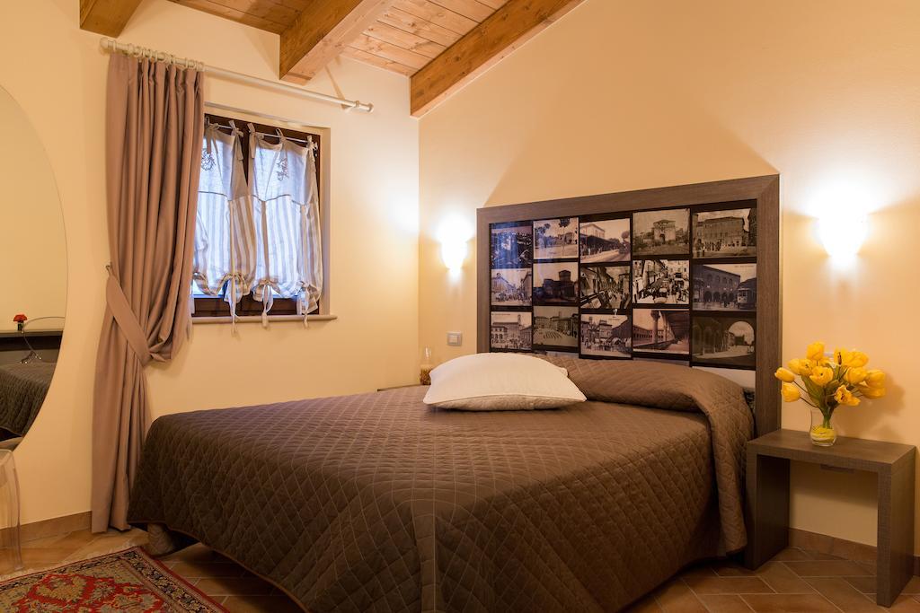 Locanda Borgognina Lucrezia Phòng bức ảnh