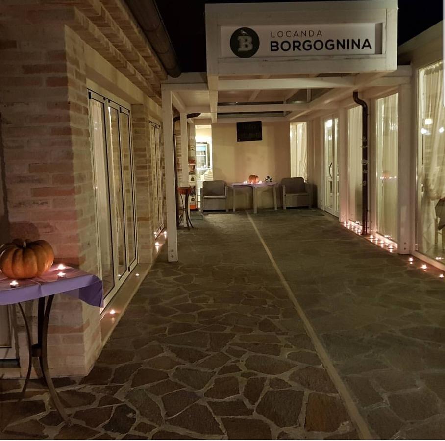 Locanda Borgognina Lucrezia Ngoại thất bức ảnh