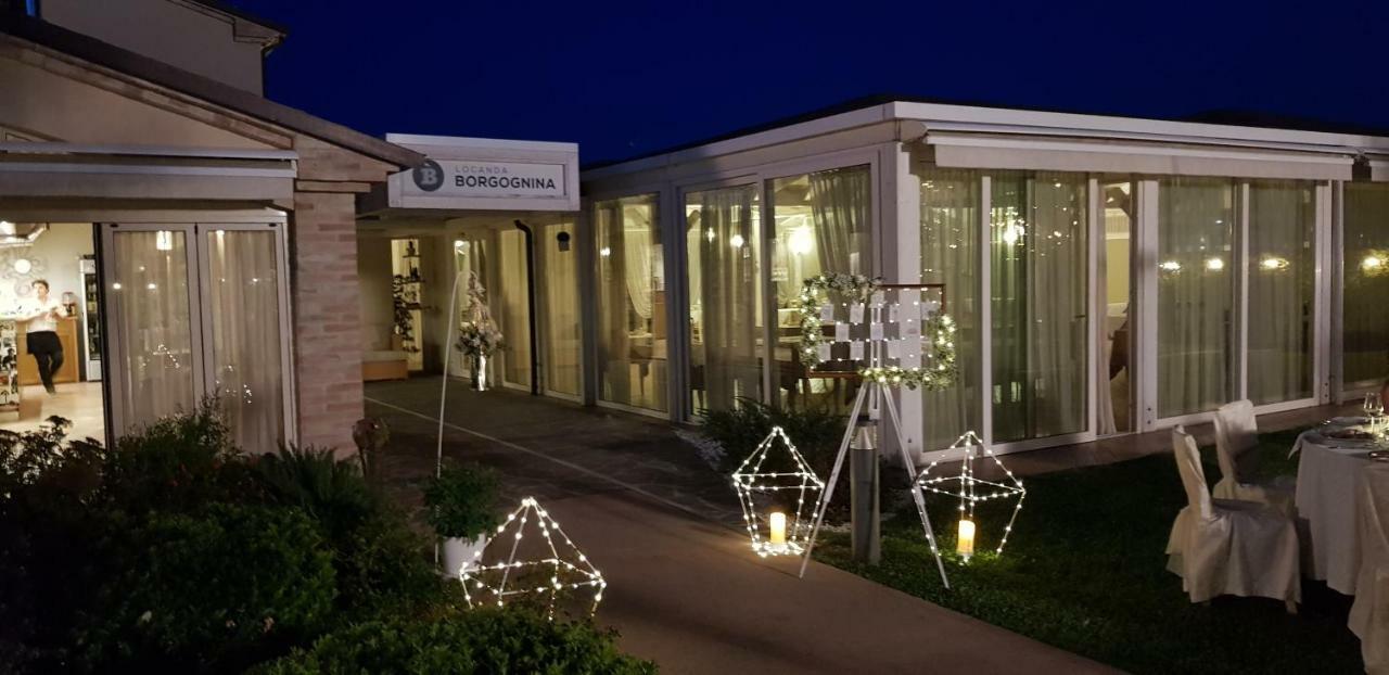 Locanda Borgognina Lucrezia Ngoại thất bức ảnh