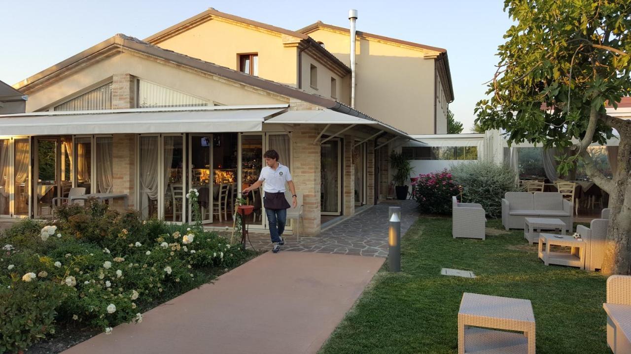 Locanda Borgognina Lucrezia Ngoại thất bức ảnh
