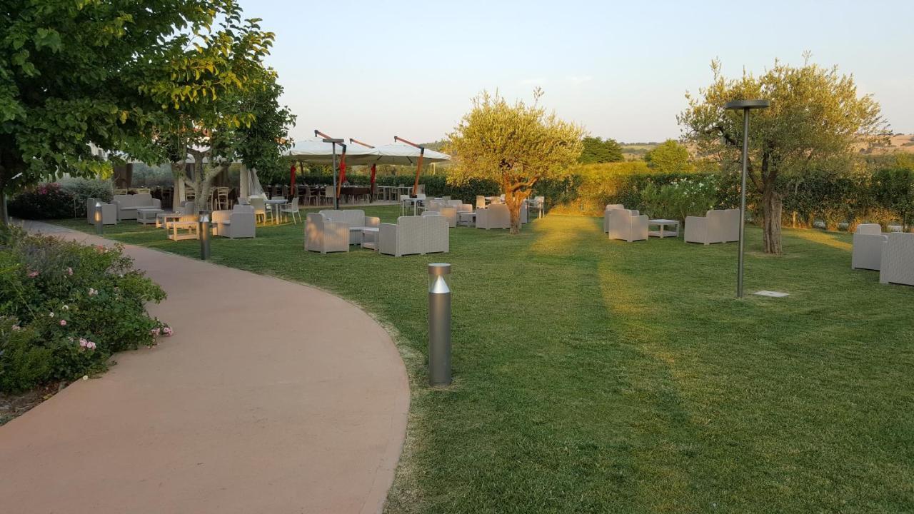 Locanda Borgognina Lucrezia Ngoại thất bức ảnh